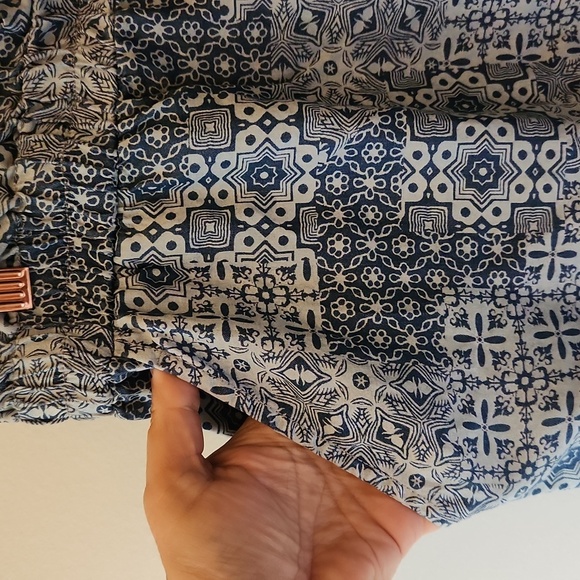 Jane and Delancey Shorts Womens Size 2X Blue Handkerchief Bandana Flowy Pockets - Picture 3 of 10